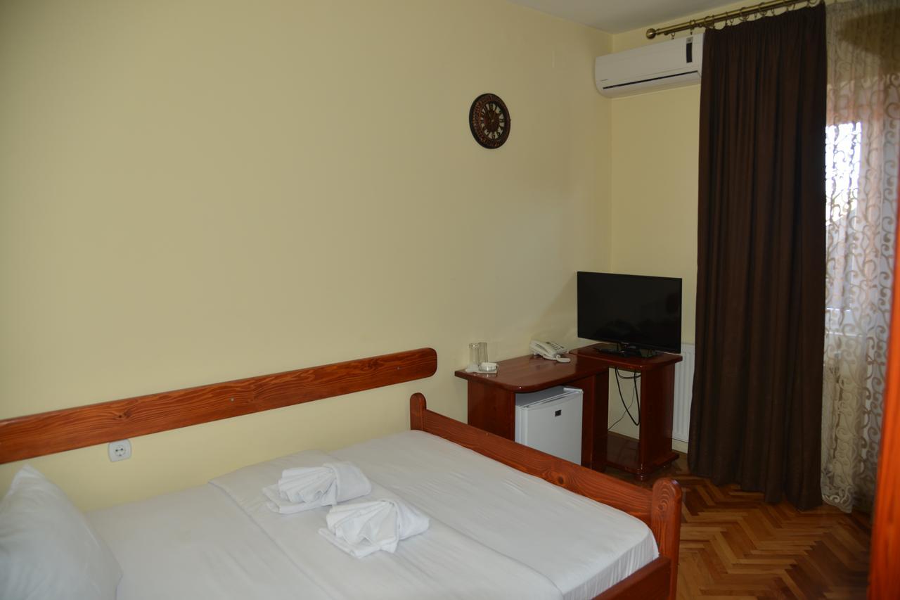 Hotel Bella Donna Kumanovo Ngoại thất bức ảnh