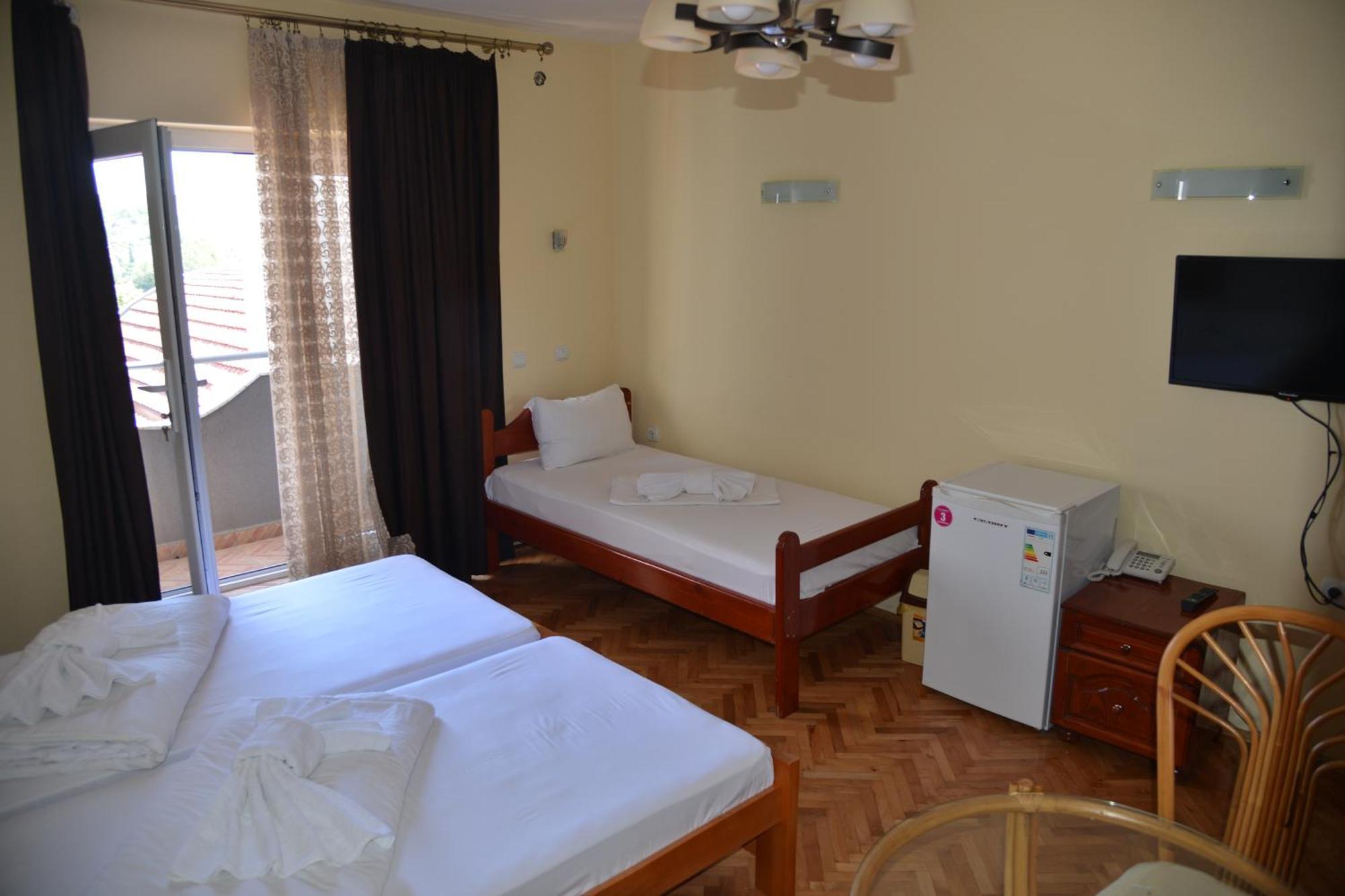 Hotel Bella Donna Kumanovo Ngoại thất bức ảnh